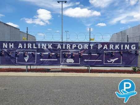 Oversized Parking at NH Airlink - High Wycombe, 1136 Abernethy Rd 1